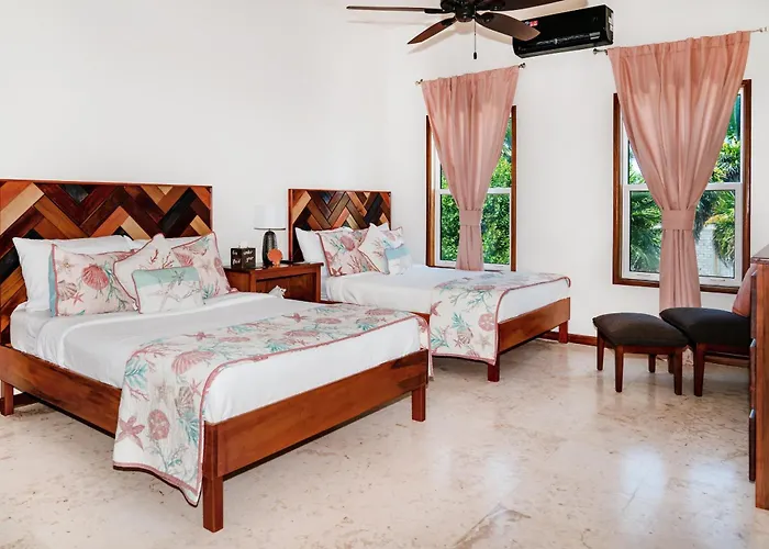Holiday home Residences At Barrier Reef Unit 2b Oceanview 2 Bedroom By Floreo *
