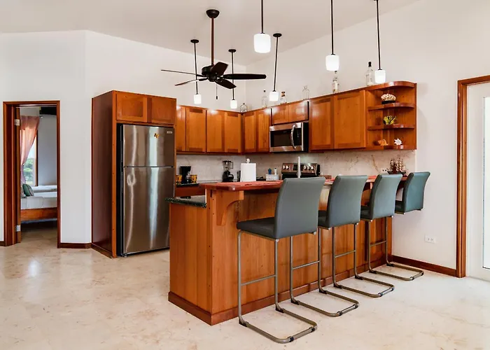 Holiday home Residences At Barrier Reef Unit 2b Oceanview 2 Bedroom By Floreo
