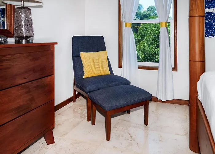 Holiday home Residences At Barrier Reef Unit 2b Oceanview 2 Bedroom By Floreo