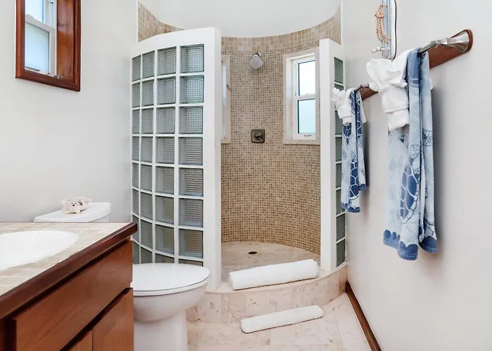 Residences At Barrier Reef Unit 2b Oceanview 2 Bedroom By Floreo