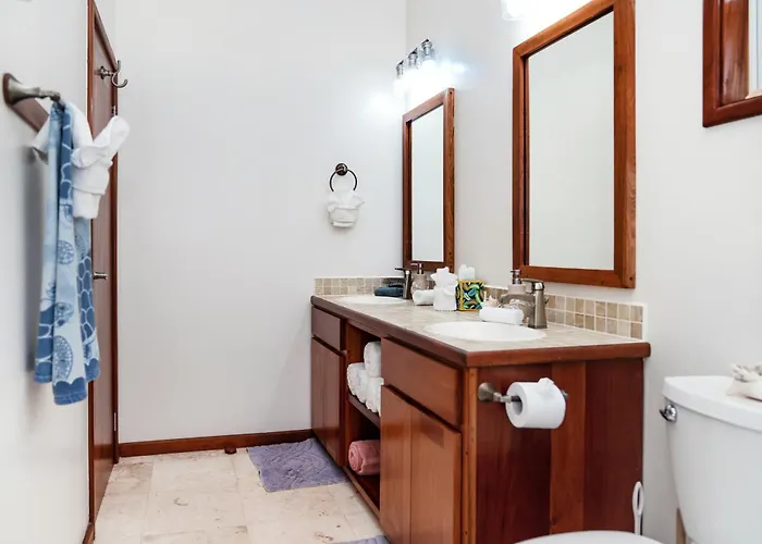 Residences At Barrier Reef Unit 2b Oceanview 2 Bedroom By Floreo